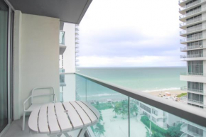Unique Ocean View Apartment by Miami Te Espera - HALLANDALE 15L